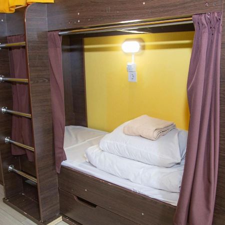 Sun City Hostel 4 Kiev Esterno foto