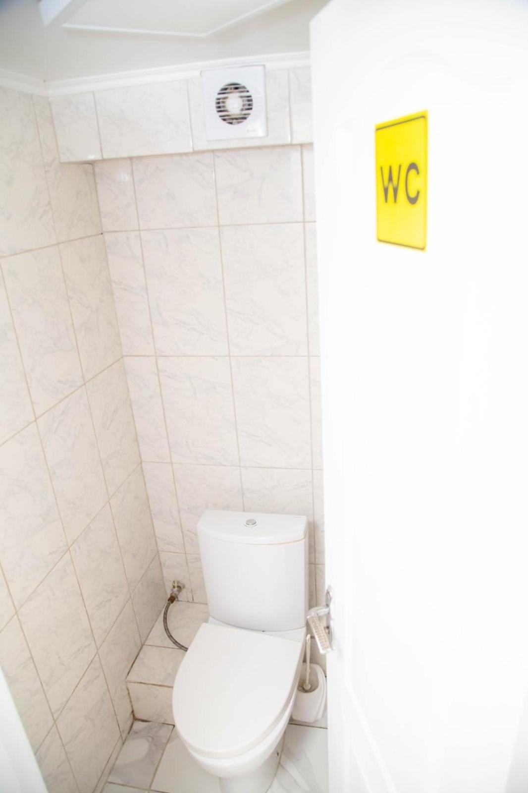 Sun City Hostel 4 Kiev Esterno foto